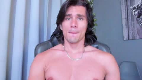 Snapshot of axel_owen chatting on 9, 12, 2024 Axel online show from 9, 12, 2024