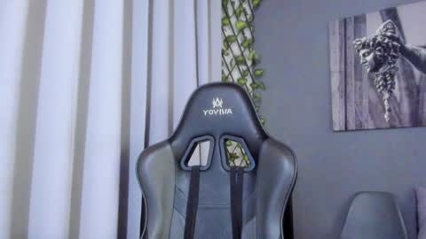 Snapshot of axel_owen chatting on 23, 12, 2024 Axel online show from 23, 12, 2024