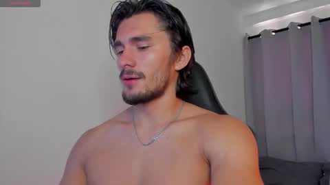 Snapshot of axel_owen chatting on 25, 9, 2025 Axel online show from 25, 9, 2025