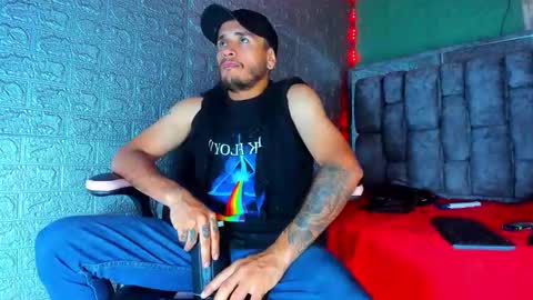 Axell Cross2 online show from 12, 11, 2025