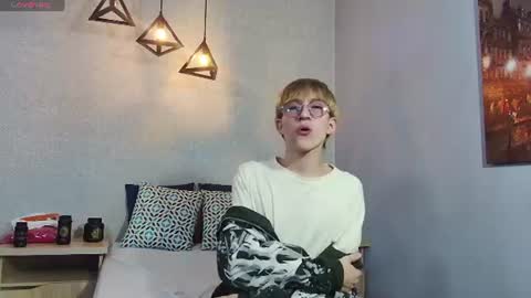 Snapshot of axell_stone chatting on 9, 6, 2026 axell_stone online show from 9, 6, 2026