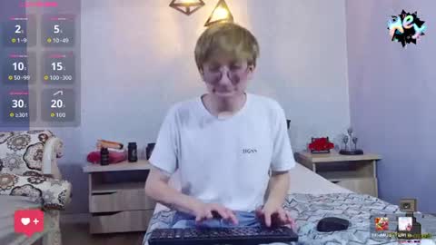 Snapshot of axell_stone chatting on 9, 7, 2026 axell_stone online show from 9, 7, 2026