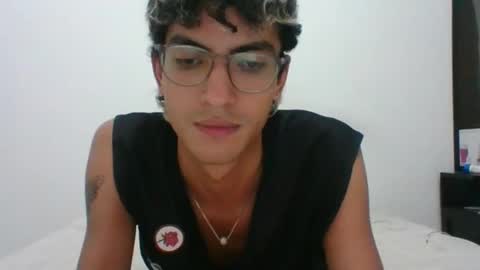 Axel  online show from 11, 3, 2025