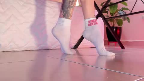 im your little femboy  ALEX   online show from 15, 9, 2025