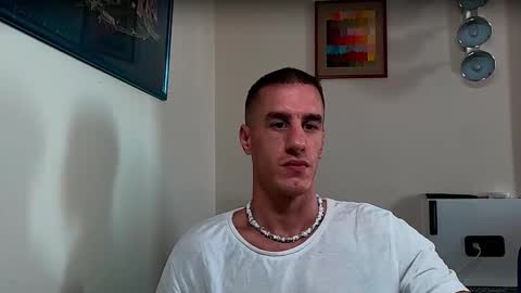 Snapshot of axl_fx chatting on 9, 10, 2025 Axl online show from 9, 10, 2025