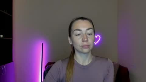 Jully online show from 5, 3, 2025