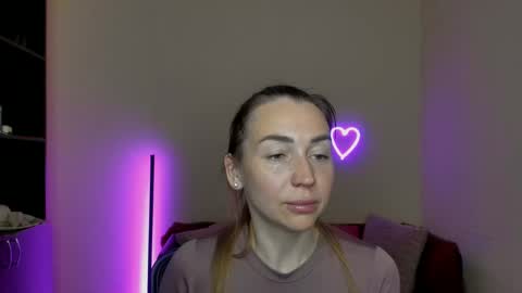 Jully online show from 5, 3, 2025