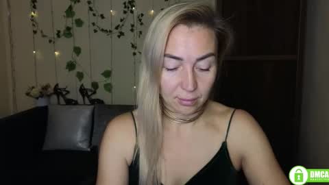 Jully online show from 4, 11, 2025