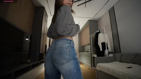 Snapshot of aya__hitakayama chatting on 17, 5, 2026 Aya online show from 17, 5, 2026