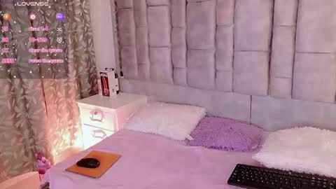 ayla_han online show from 8, 7, 2026