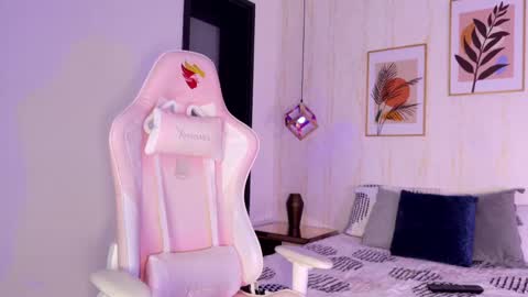 Ayleen online show from 9, 10, 2025