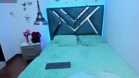 Aylin online show from 13, 9, 2025