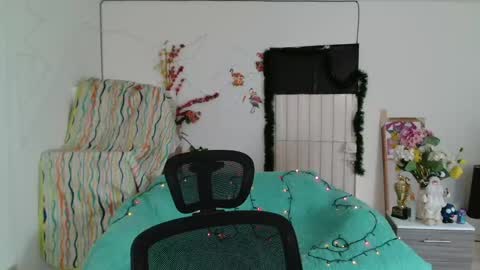 Snapshot of aylin_diazz chatting on 20, 5, 2026 Aylin online show from 20, 5, 2026