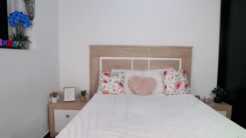 Snapshot of aylin_ross chatting on 17, 9, 2025 Aylin Ross online show from 17, 9, 2025