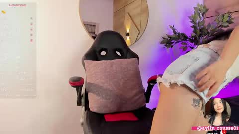 Snapshot of aylin_rousse chatting on 4, 10, 2025 ayllin online show from 4, 10, 2025