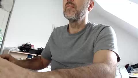 Snapshot of aylinniyerim chatting on 27, 10, 2025 aylinniyerim online show from 27, 10, 2025