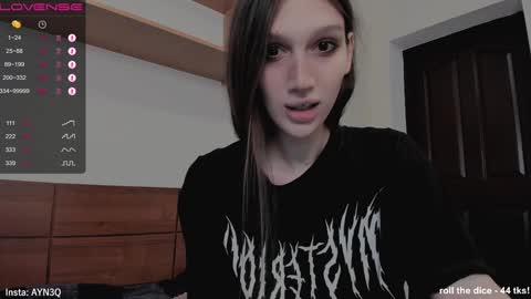 Snapshot of ayn3q chatting on 21, 12, 2024 AYNEK fansly online show from 21, 12, 2024