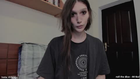 Snapshot of ayn3q chatting on 4, 2, 2025 AYNEK fansly online show from 4, 2, 2025