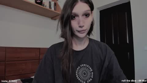 Snapshot of ayn3q chatting on 5, 2, 2025 AYNEK fansly online show from 5, 2, 2025