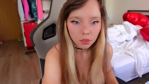 Snapshot of ayralust chatting on 17, 2, 2026 Ayra Lust online show from 17, 2, 2026