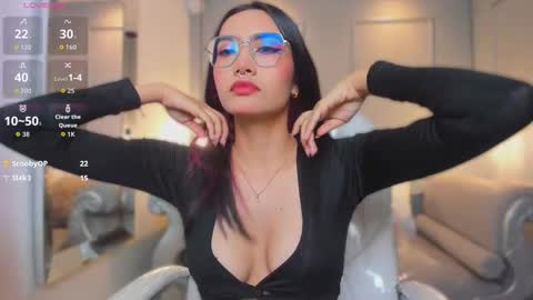 Azura online show from 3, 2, 2026