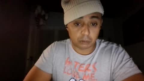 Snapshot of b0urb0n7 chatting on 25, 10, 2025 Bourbon online show from 25, 10, 2025