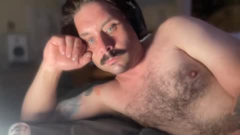 Snapshot of b4nkshot765 chatting on 18, 9, 2025 bry online show from 18, 9, 2025