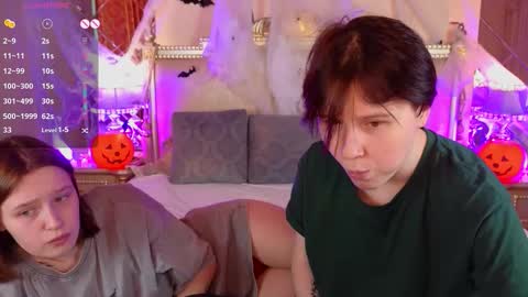 Snapshot of babees_eva chatting on 19, 10, 2025 Sweety Eva online show from 19, 10, 2025