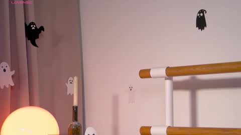 Snapshot of baby_bub chatting on 19, 10, 2025 Cristy online show from 19, 10, 2025