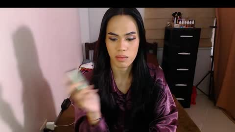 Snapshot of baby_fu chatting on 4, 10, 2025 Nathalia online show from 4, 10, 2025