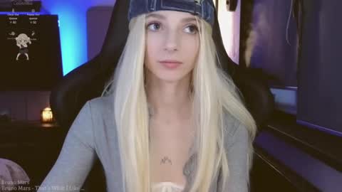 Snapshot of baby_gopn1k chatting on 7, 2, 2025 baby gopn1k online show from 7, 2, 2025