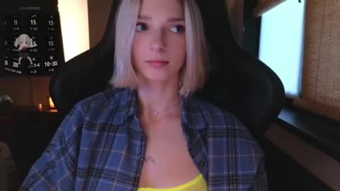 Snapshot of baby_gopn1k chatting on 10, 10, 2025 baby gopn1k online show from 10, 10, 2025