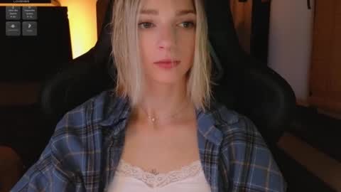 Snapshot of baby_gopn1k chatting on 6, 11, 2025 baby gopn1k online show from 6, 11, 2025