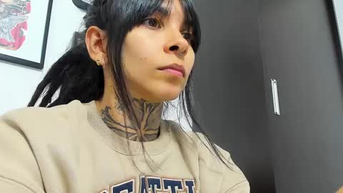 BomBom online show from 27, 2, 2025