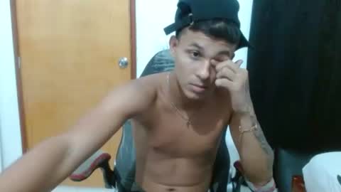 Snapshot of baby_hot_79 chatting on 2, 11, 2025 baby_hot_79 online show from 2, 11, 2025