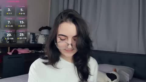 Snapshot of baby_is_ready chatting on 22, 11, 2025 Emily online show from 22, 11, 2025