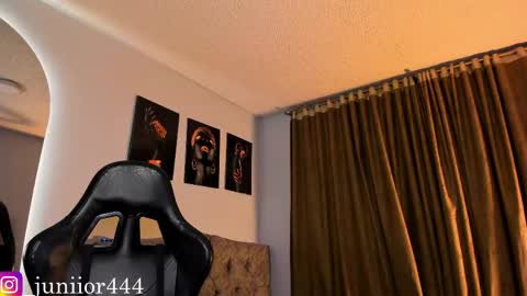 Junior       Independent Model online show from 30, 5, 2026