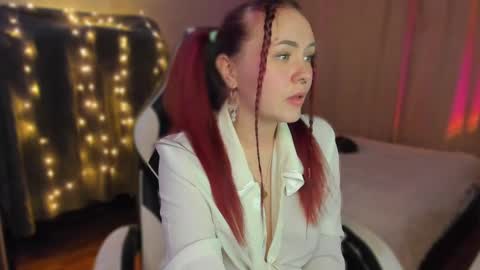 Snapshot of baby_kiku chatting on 14, 12, 2024 Heyy Im Kikuuu Im so energetic Catch my vibe online show from 14, 12, 2024