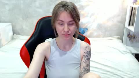 baby_kitte online show from 29, 9, 2025