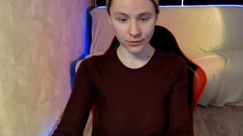 baby_kitte online show from 16, 4, 2026