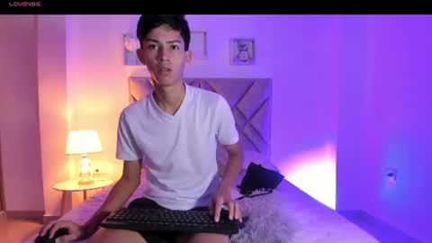 Snapshot of baby_noaht chatting on 18, 6, 2026 baby_noaht online show from 18, 6, 2026