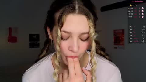 Snapshot of baby_ruth chatting on 27, 9, 2025 Ruth online show from 27, 9, 2025