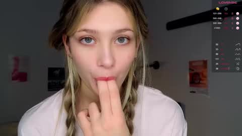 Snapshot of baby_ruth chatting on 28, 9, 2025 Ruth online show from 28, 9, 2025