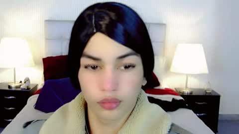 KENDALL online show from 9, 10, 2025