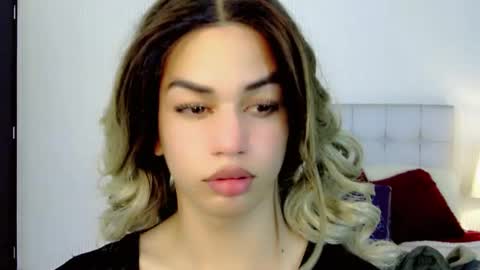 KENDALL online show from 15, 10, 2025