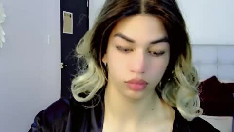 KENDALL online show from 15, 10, 2025