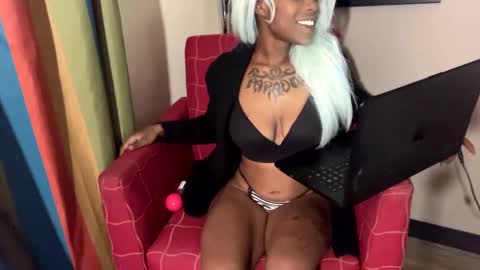 baby_tsunami online show from 11, 9, 2025