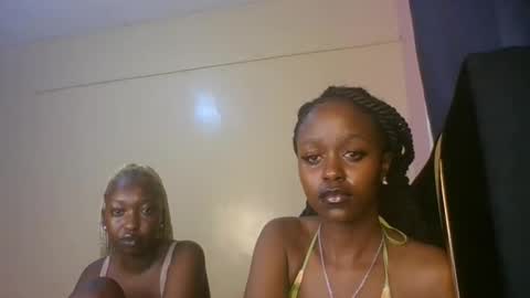 Snapshot of babybrown20 chatting on 22, 5, 2026 babybrown online show from 22, 5, 2026