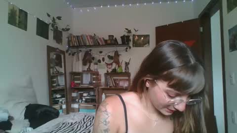 Snapshot of babydemon6 chatting on 11, 12, 2024 babydemon6 online show from 11, 12, 2024