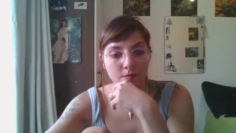 Snapshot of babydemon6 chatting on 28, 1, 2025 babydemon6 online show from 28, 1, 2025